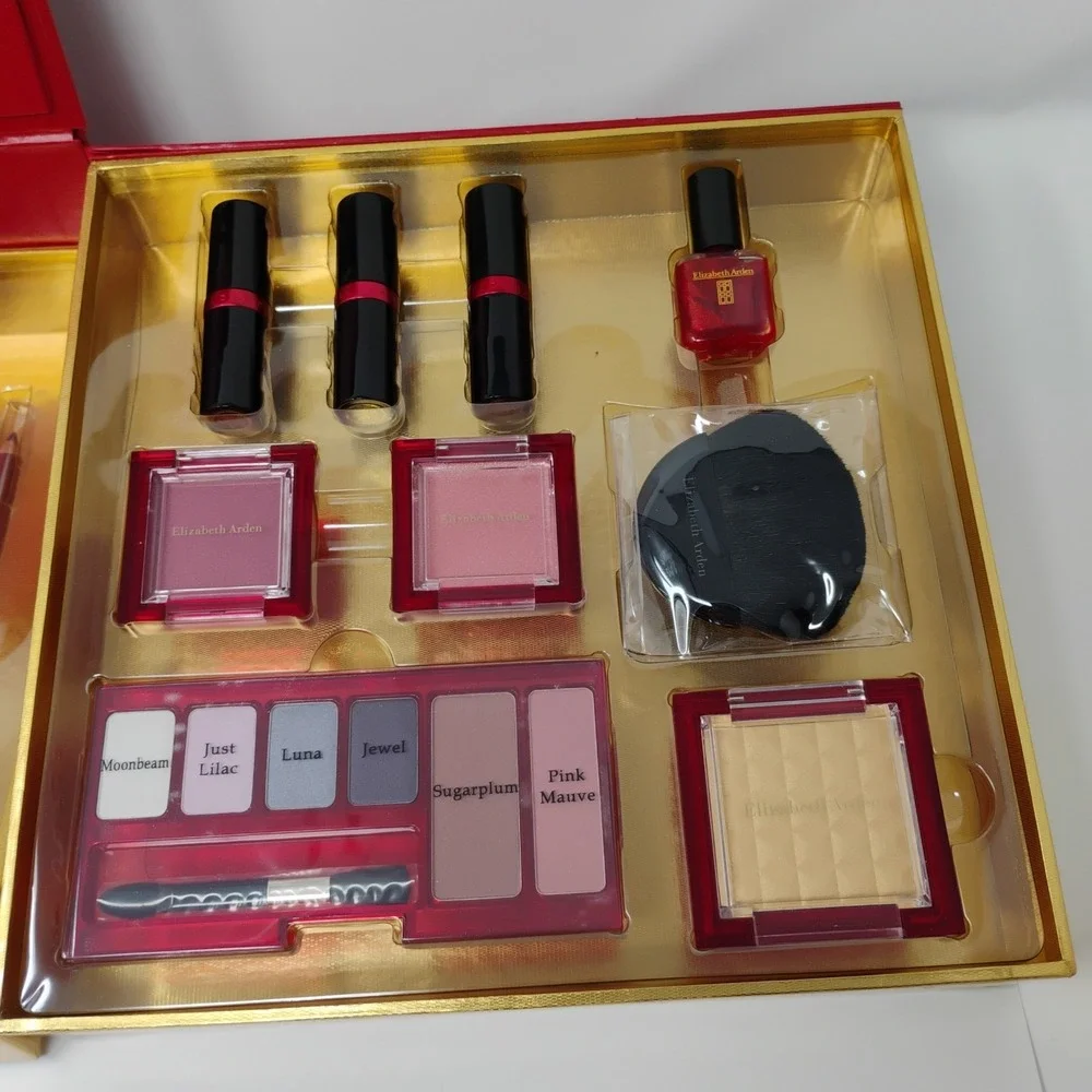 Elizabeth Arden Makeup Set Exceptional Lipstick Gloss Eyeshadow Palette Pencil